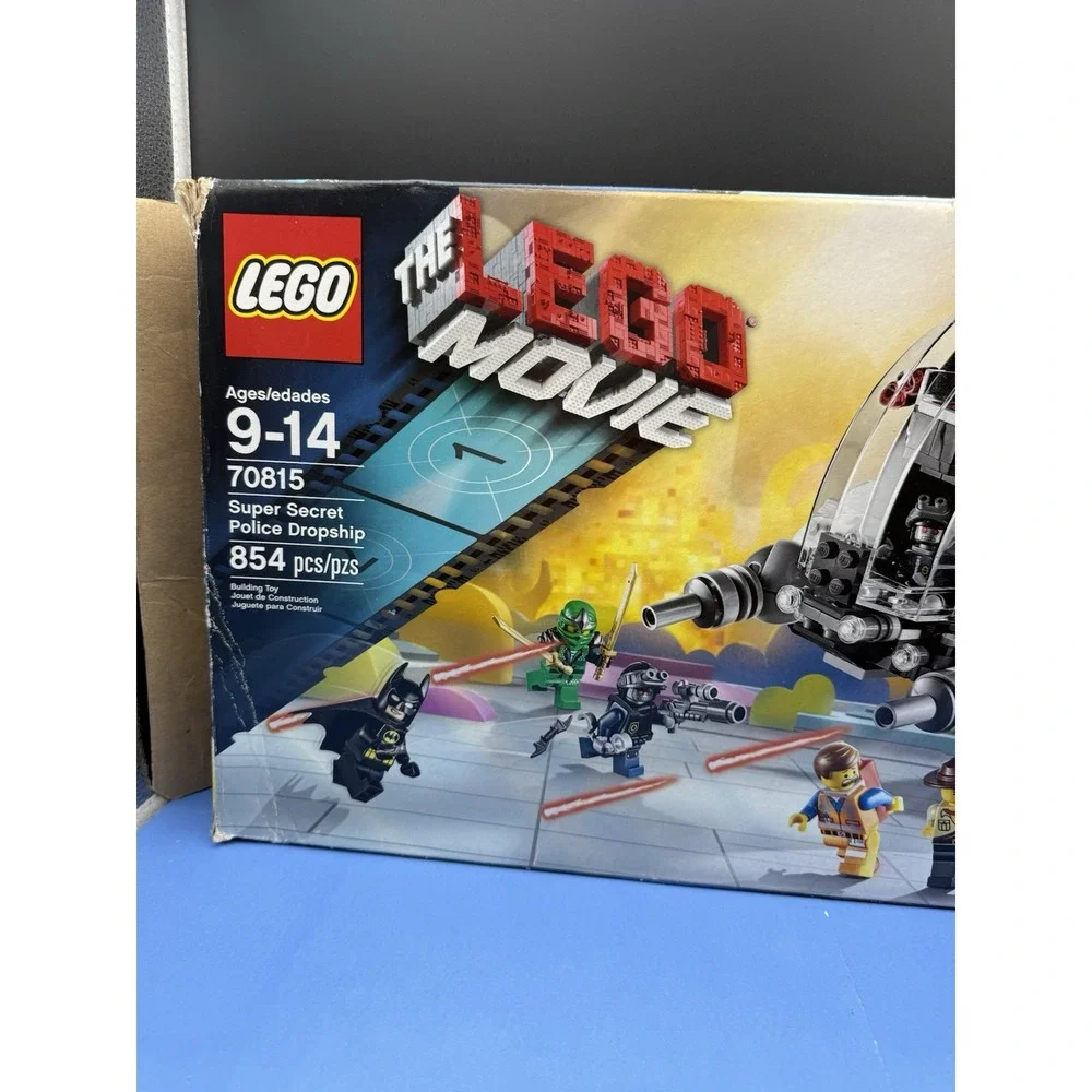 LEGO The LEGO Movie: Super Secret Police Dropship (70815) 100% Complete W/Minifi